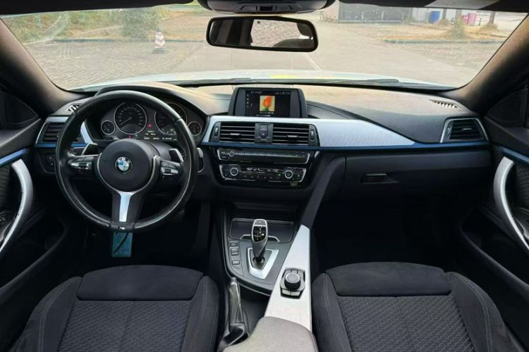 Used BMW 4 Series 2017 425i Gran Coupe Leading Model with M Sport Package Interior 2