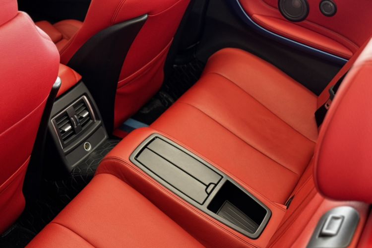 Used BMW 4 Series 2017 425i Convertible M Sport Package Interior 3
