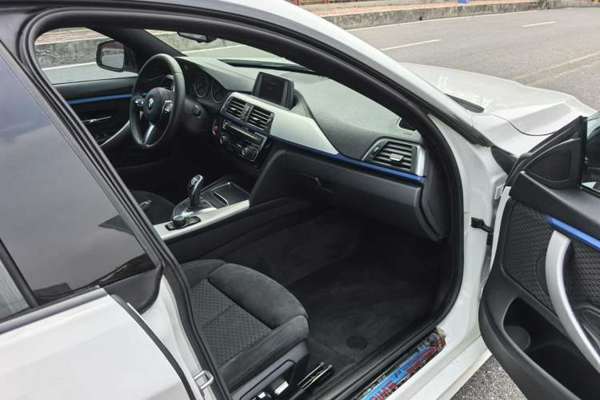 Used BMW 4 Series 2017 425i Gran Coupe Leading Model with M Sport Package Interior 7