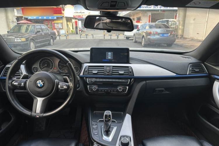 Used BMW 4 Series 2017 425i Gran Coupe Leading Model with M Sport Package Interior 9