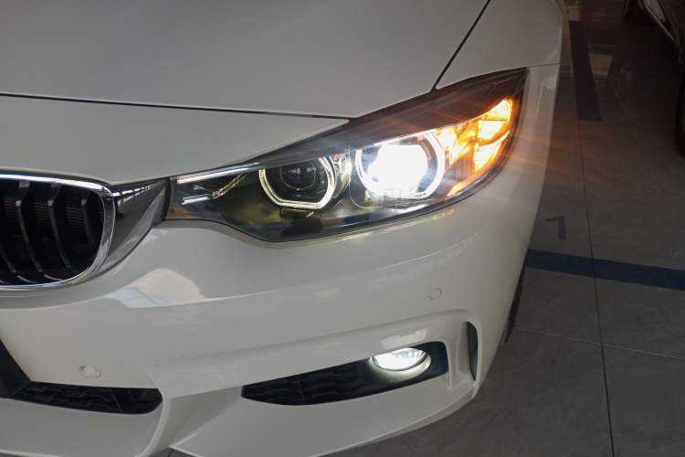 Used BMW 4 Series 2017 425i Gran Coupe Leading Model with M Sport Package Left Front Headlight