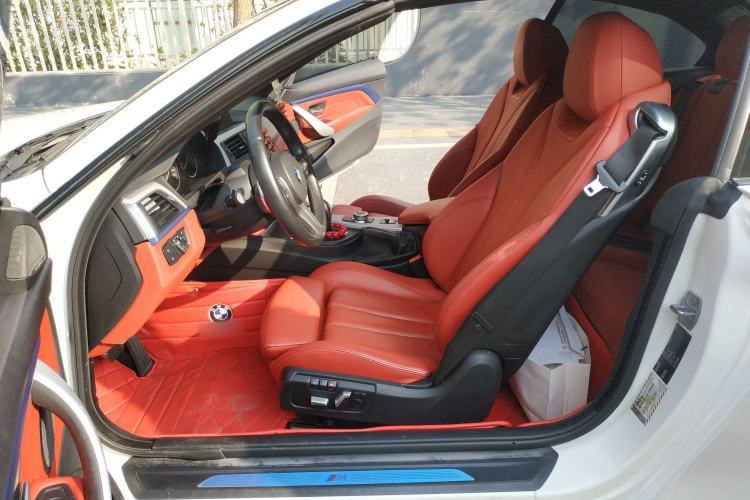 Used BMW 4 Series 2017 425i Convertible M Sport Package Left Front Seat