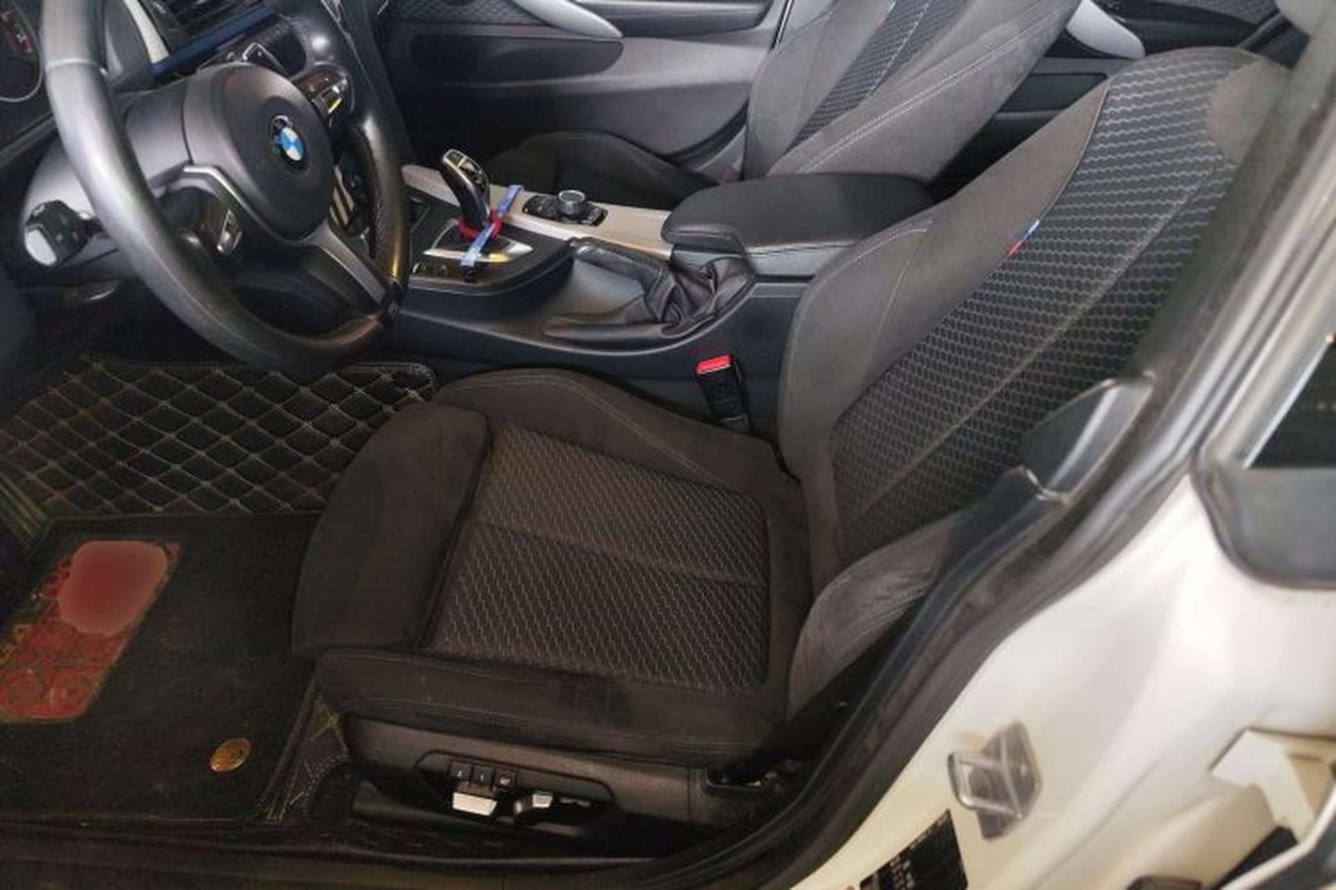 Used BMW 4 Series 2017 425i Gran Coupe Leading Model with M Sport Package Left Front Seat