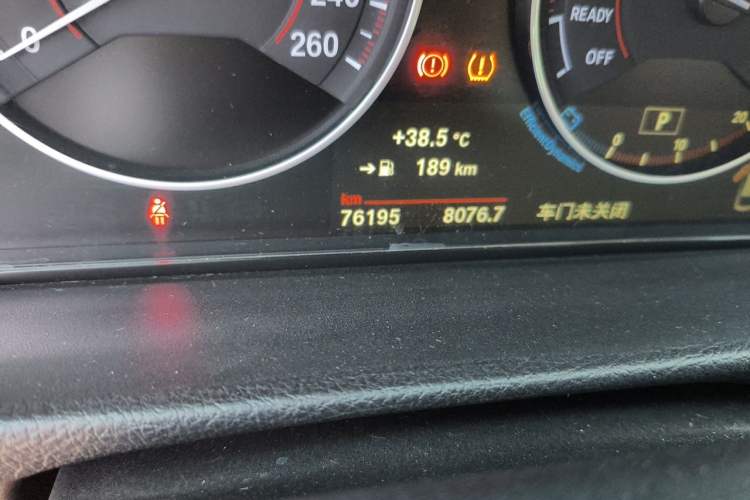 Used BMW 4 Series 2017 425i Gran Coupe Luxury M Sport Package Odometer Close Up