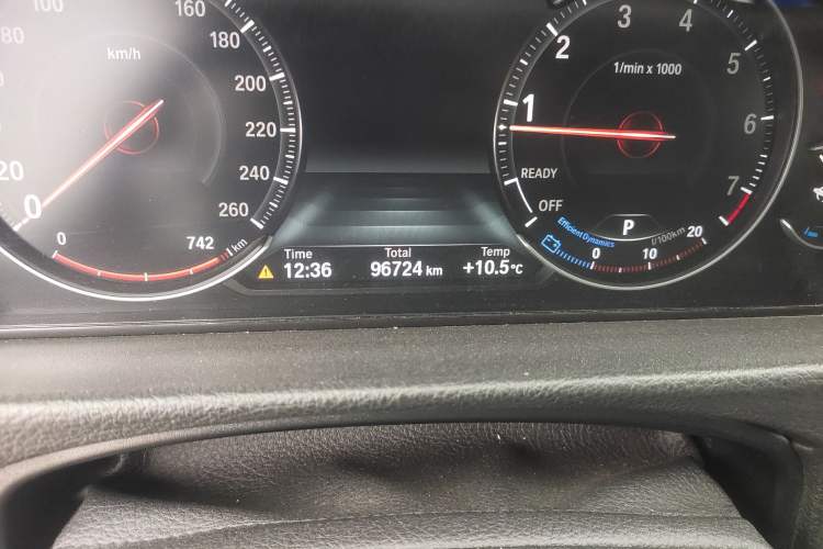 Used BMW 4 Series 2017 430i M Sport Package Odometer Close Up