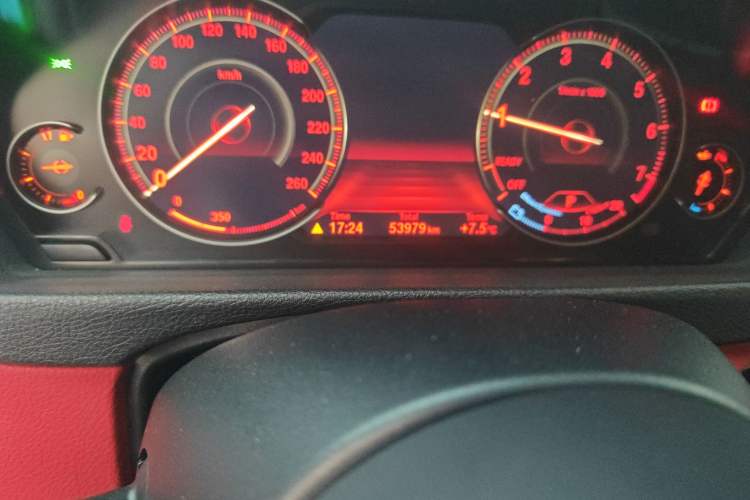Used BMW 4 Series 2017 425i M Sport Package Odometer Close Up