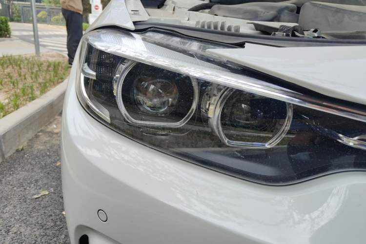 Used BMW 4 Series 2017 425i M Sport Package Right Front Headlight
