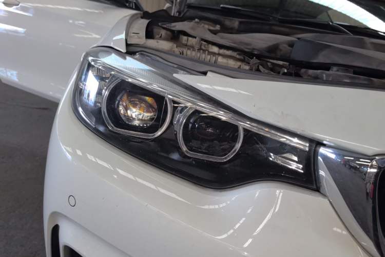 Used BMW 4 Series 2017 430i Convertible M Sport Package Right Front Headlight
