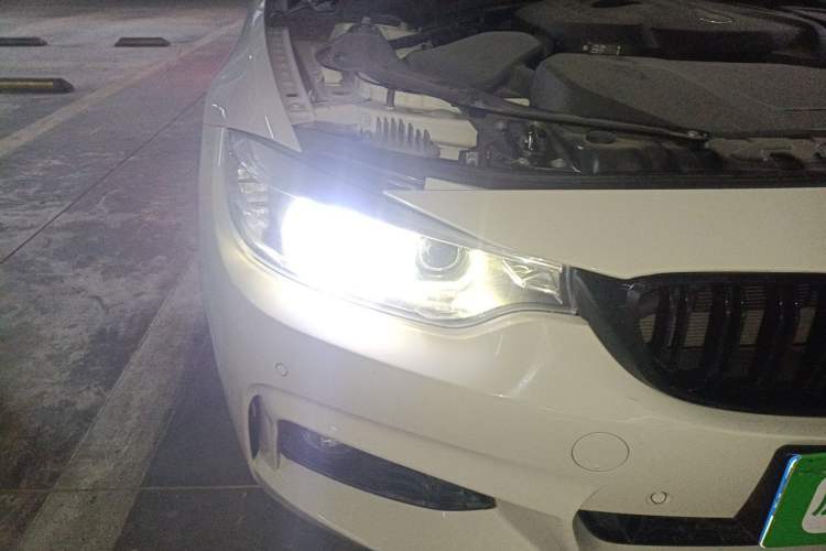 Used BMW 4 Series 2017 425i Convertible M Sport Package Right Front Headlight