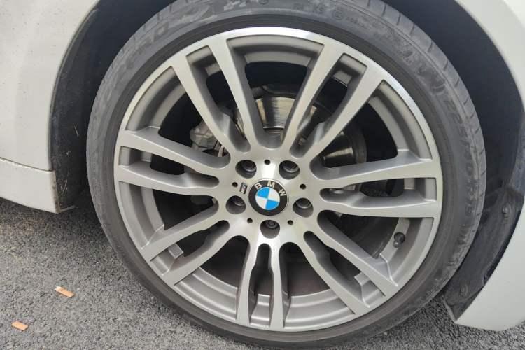 Used BMW 4 Series 2017 425i M Sport Package Right Front Wheel Hub