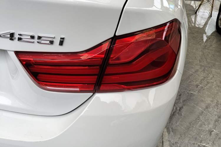 Used BMW 4 Series 2017 425i Gran Coupe Leading Model with M Sport Package Right Rear Taillight