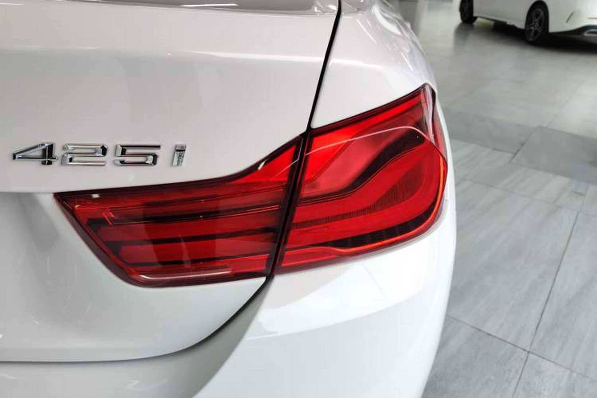 Used BMW 4 Series 2017 425i Gran Coupe Leading Model with M Sport Package Right Rear Taillight