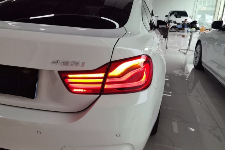 Used BMW 4 Series 2017 425i Gran Coupe Leading Model with M Sport Package Right Rear Taillight
