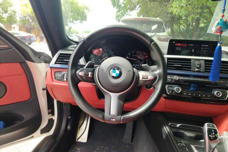 Used BMW 4 Series 2017 425i M Sport Package Steering Wheel