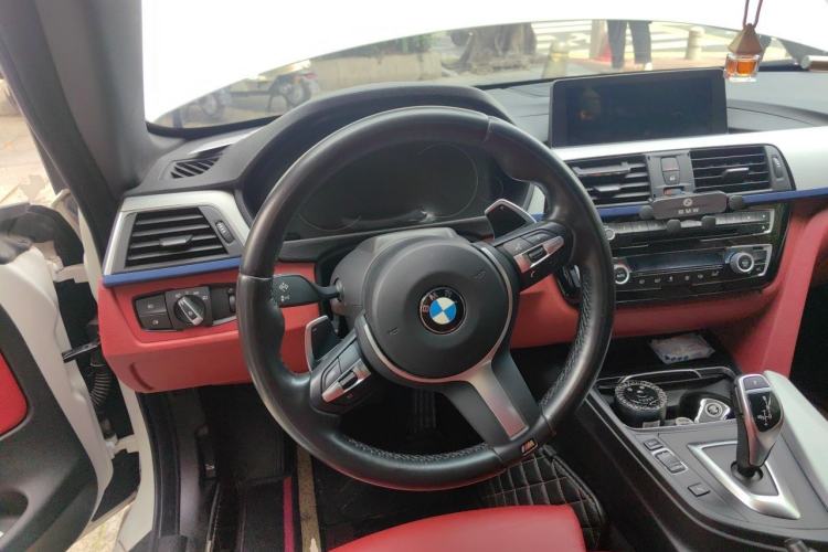 Used BMW 4 Series 2017 425i Convertible M Sport Package Steering Wheel