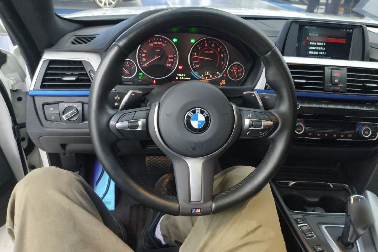 Used BMW 4 Series 2017 425i Gran Coupe Leading Model with M Sport Package Steering Wheel