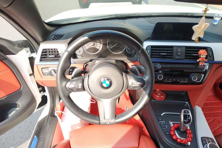 Used BMW 4 Series 2017 425i Convertible M Sport Package Steering Wheel