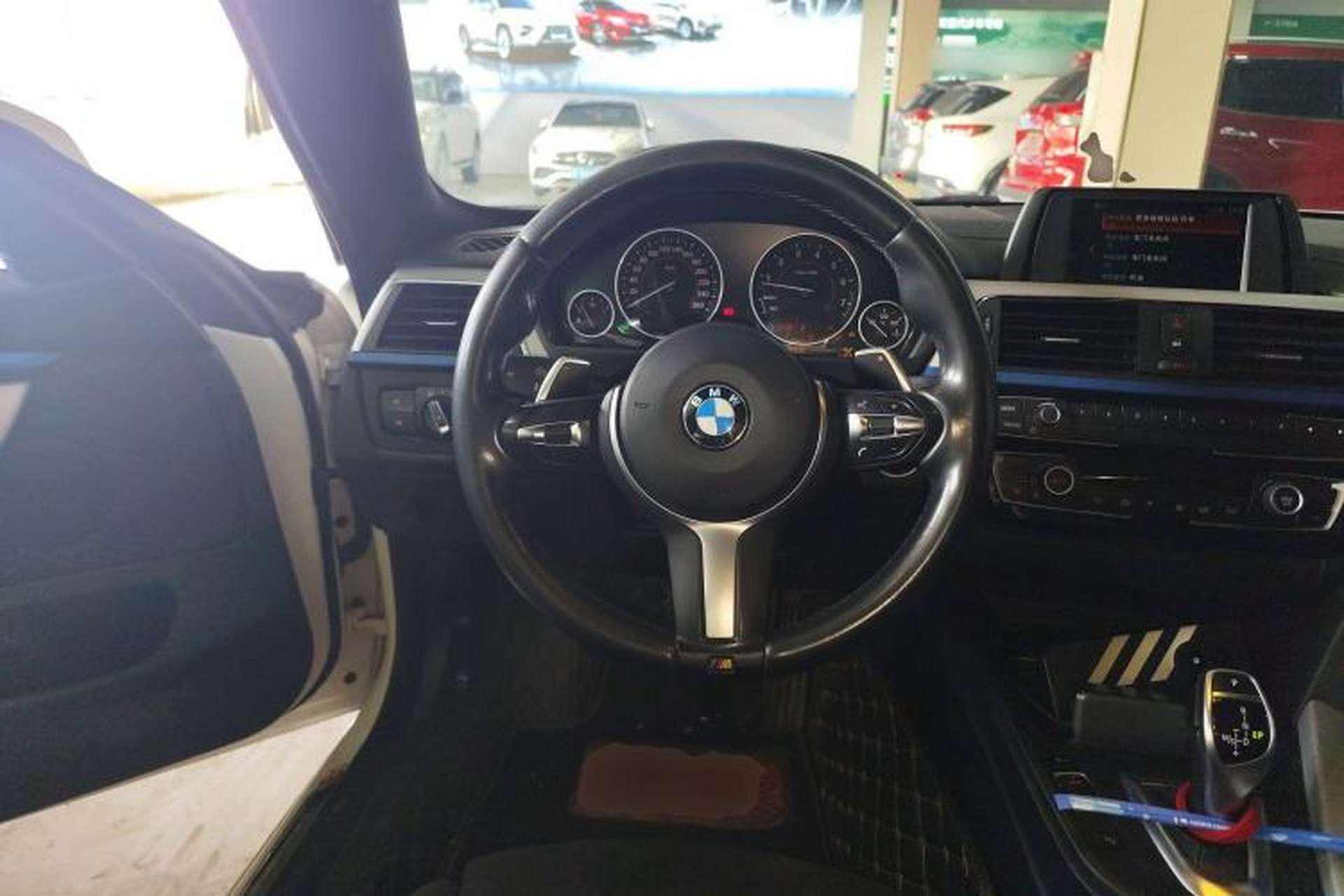 Used BMW 4 Series 2017 425i Gran Coupe Leading Model with M Sport Package Steering Wheel