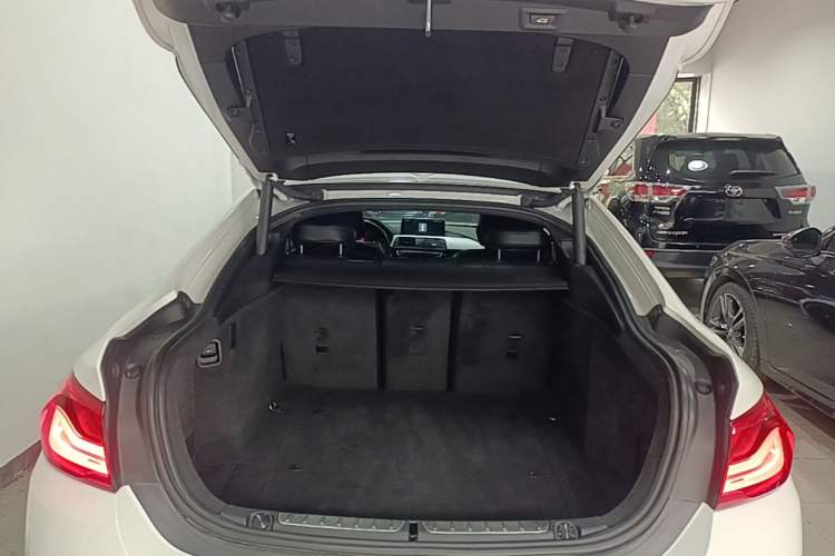 Used BMW 4 Series 2017 425i Gran Coupe Leading Model with M Sport Package Trunk