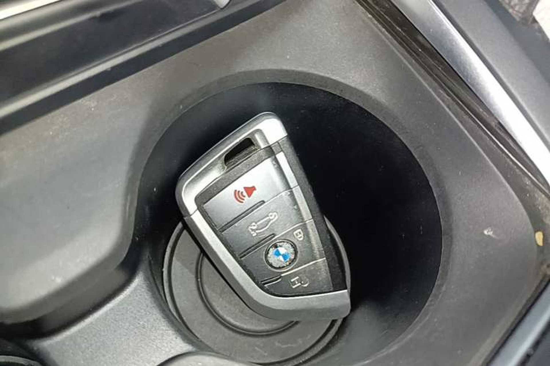 Used BMW 4 Series 2017 425i Gran Coupe Leading Model with M Sport Package Vehicle Key