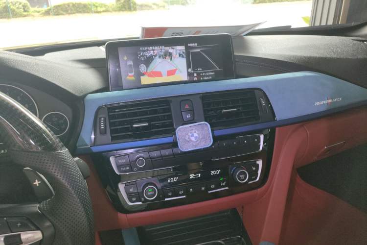 Used BMW 4 Series 2017 425i Convertible M Sport Package Audio And AC Panel