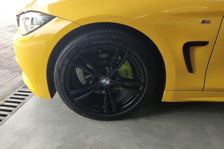 Used BMW 4 Series 2017 425i Convertible M Sport Package Exterior 7