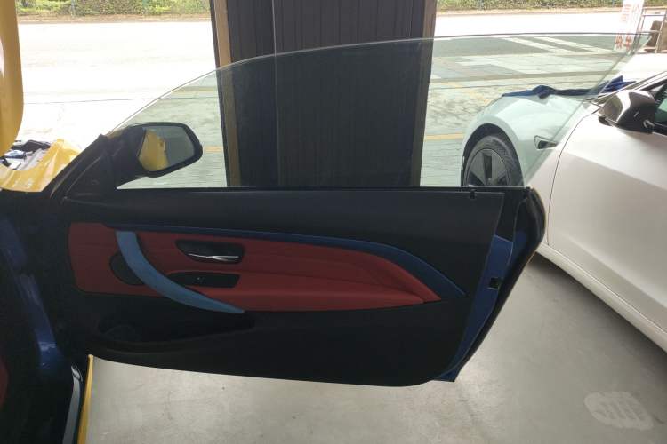 Used BMW 4 Series 2017 425i Convertible M Sport Package Interior 5
