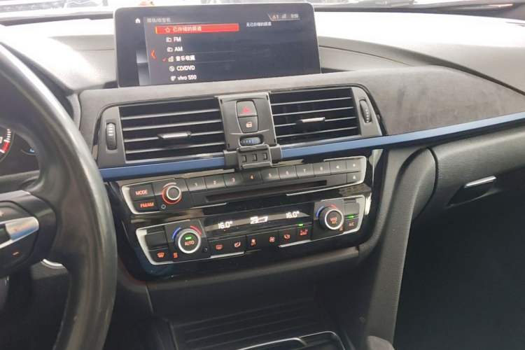Used BMW 4 Series 2019 425i Gran Coupe M Sport Package Audio And AC Panel