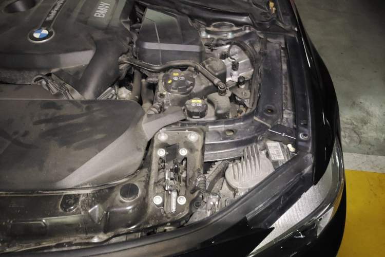 Used BMW 4 Series 2019 425i Gran Coupe M Sport Night Edition Engine Bay Left