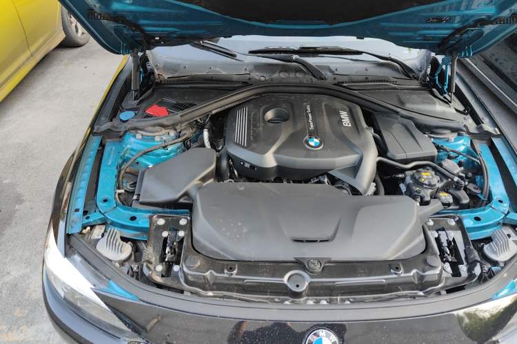 Used BMW 4 Series 2019 425i Gran Coupe M Sport Package Engine Bay Right