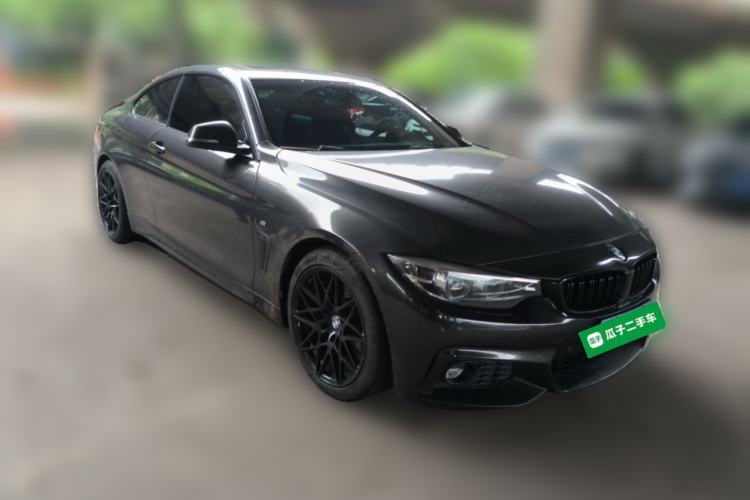 Used BMW 4 Series 2019 425i M Sport Package Front Right 45 Deg