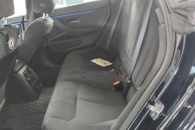 Used BMW 4 Series 2019 425i Gran Coupe M Sport Package Left Rear Seat