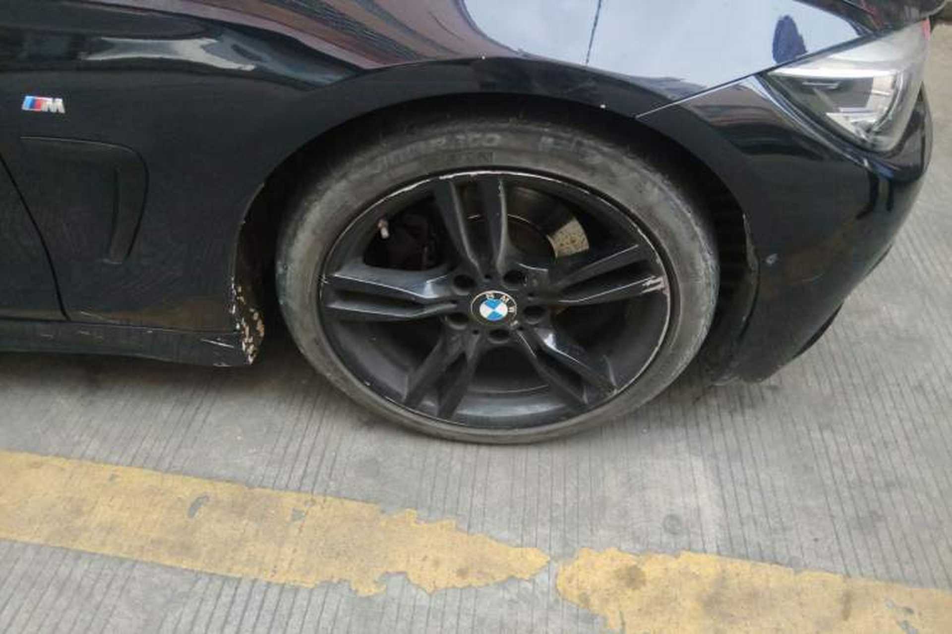 Used BMW 4 Series 2019 425i Gran Coupe M Sport Night Edition Right Front Wheel Hub