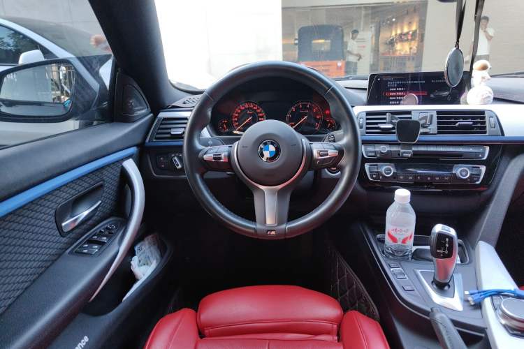 Used BMW 4 Series 2019 425i Gran Coupe M Sport Package Steering Wheel