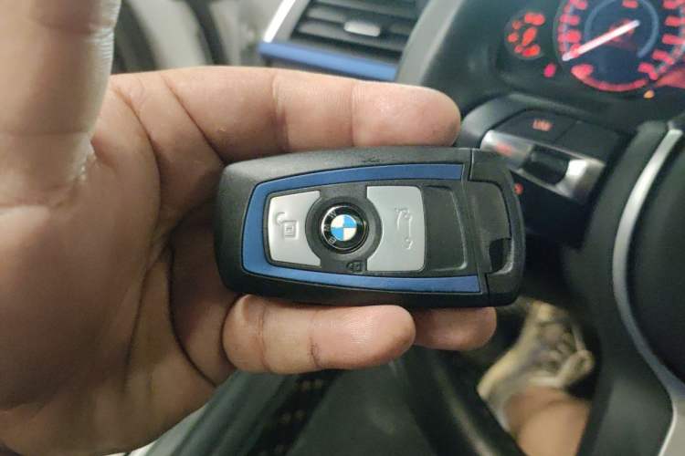 Used BMW 4 Series 2019 425i Gran Coupe M Sport Package Vehicle Key
