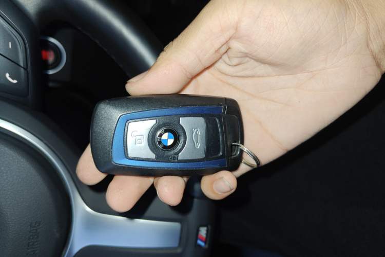 Used BMW 4 Series 2019 430i Convertible M Sport Night Edition Vehicle Key
