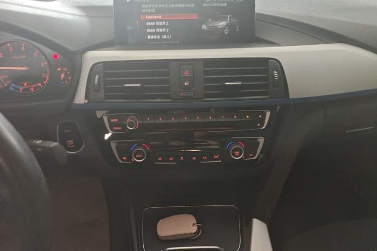 Used BMW 4 Series 2019 425i Gran Coupe M Sport Package Audio And AC Panel