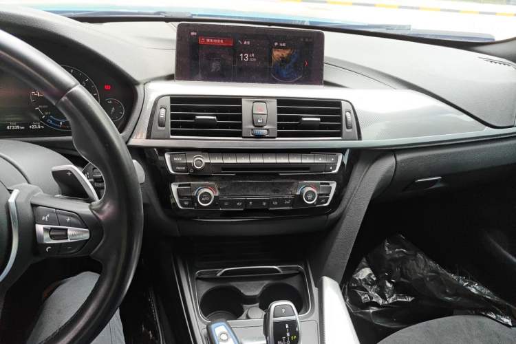 Used BMW 4 Series 2019 425i M Sport Package Audio And AC Panel