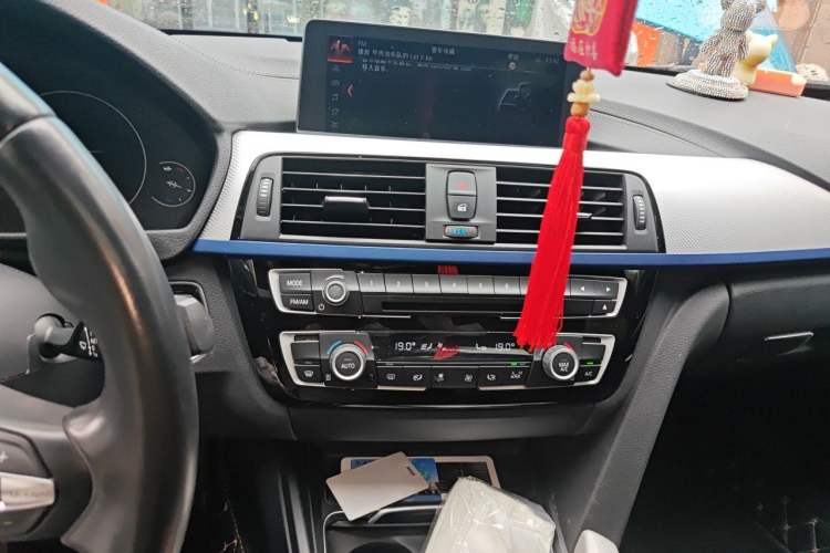 Used BMW 4 Series 2019 425i Gran Coupe M Sport Package Audio And AC Panel