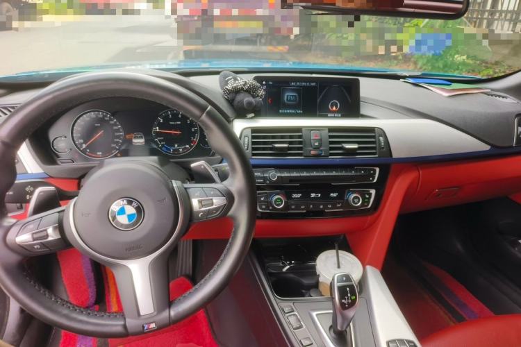 Used BMW 4 Series 2019 425i Convertible M Sport Package Center Console