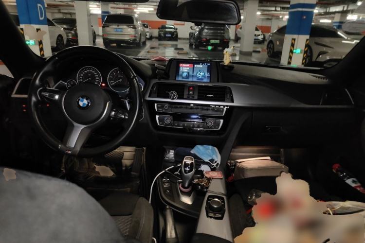 Used BMW 4 Series 2019 425i Gran Coupe M Sport Package Center Console