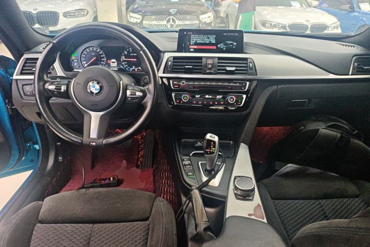 Used BMW 4 Series 2019 425i Gran Coupe M Sport Package Center Console