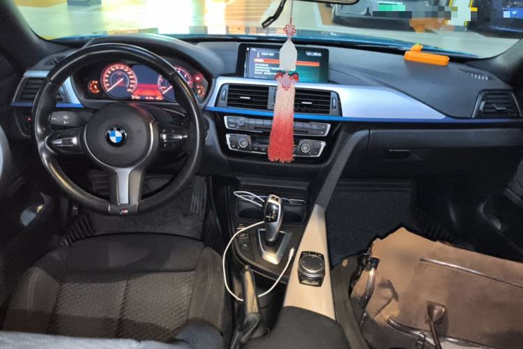 Used BMW 4 Series 2019 425i Gran Coupe M Sport Package Center Console