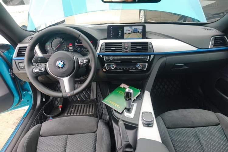 Used BMW 4 Series 2019 425i Gran Coupe M Sport Package Center Console