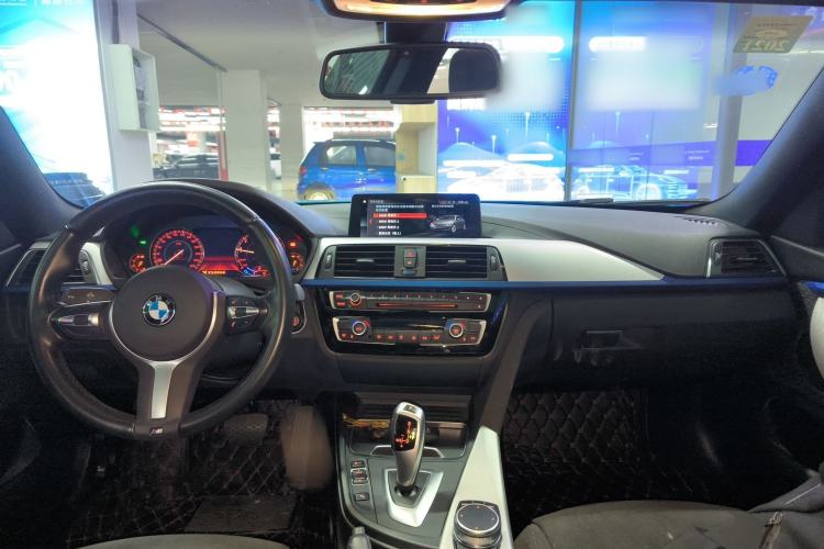 Used BMW 4 Series 2019 425i Gran Coupe M Sport Package Center Console