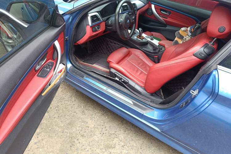 Used BMW 4 Series 2019 425i M Sport Night Edition Driver Seat