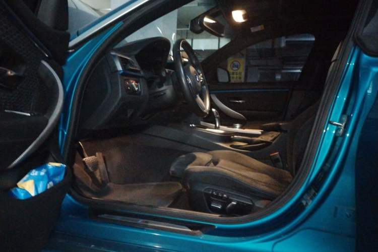 Used BMW 4 Series 2019 425i Gran Coupe M Sport Package Driver Seat