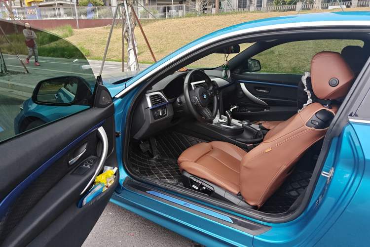Used BMW 4 Series 2019 425i M Sport Package Driver Seat