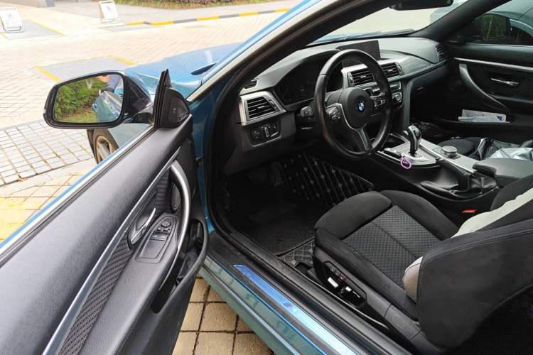 Used BMW 4 Series 2019 425i M Sport Package Driver Seat