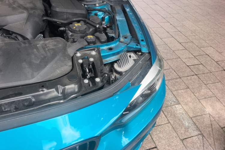 Used BMW 4 Series 2019 425i Gran Coupe M Sport Night Edition Engine Bay Left